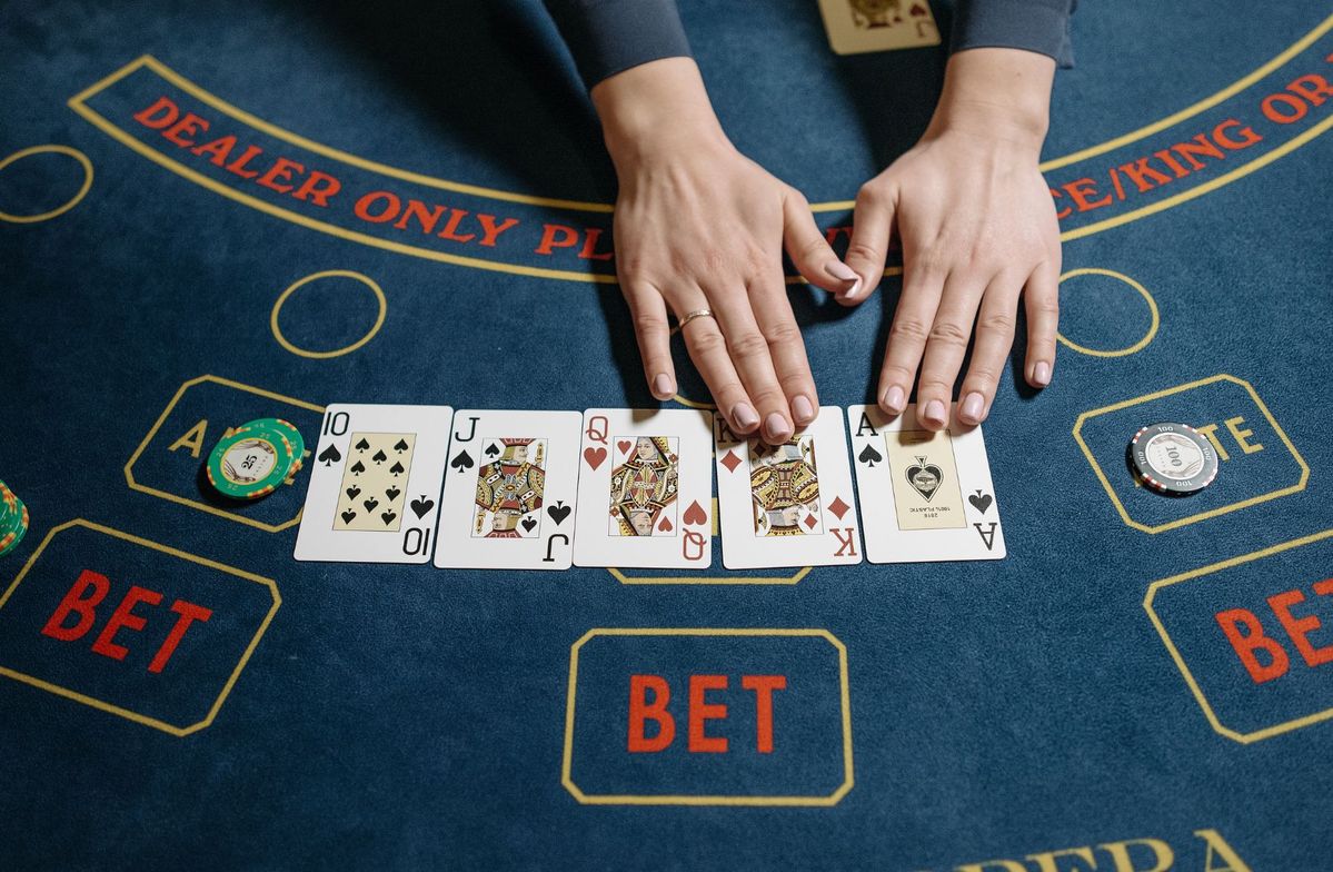 NUEBE پاکستان ریئل منی گیمز